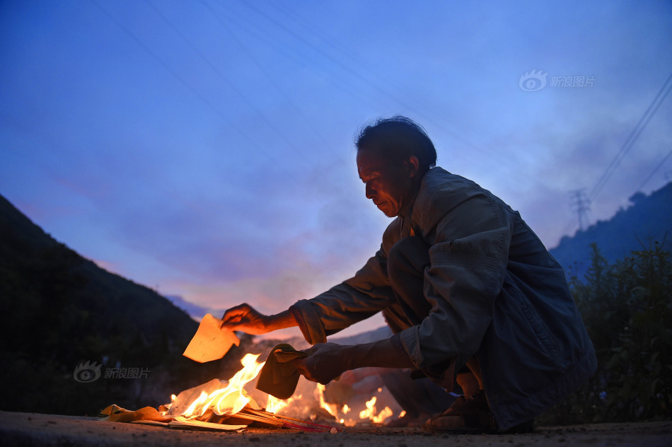 命是山下火是什么意思_算命说火山命是什么命_火命山下火是什么意思